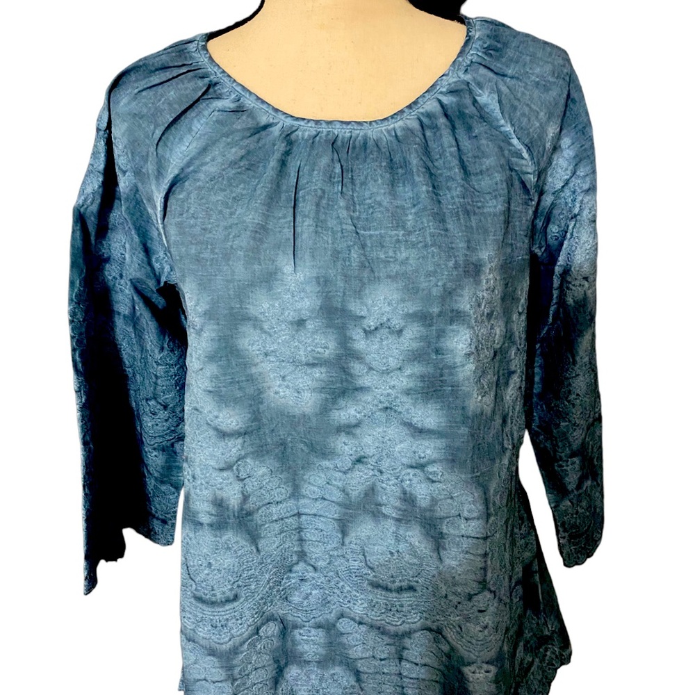 Indigo thread Co cotton Top size M